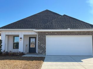 121 Hydrangea Blvd, Freeport, FL 32439