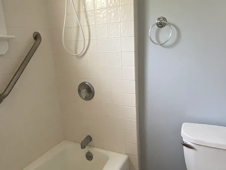 3515 Fairmount Blvd #1 — Photo 8