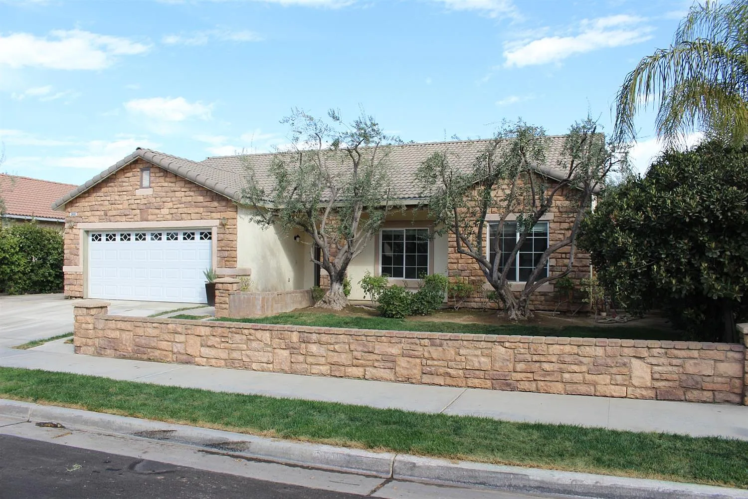 2808 Cherry Ave photo 1