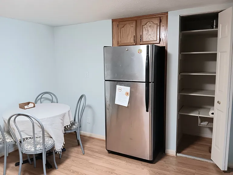 4614 S 6th St #8 — Photo 10