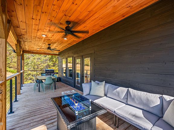 56th image of 3005 Nellie Dr