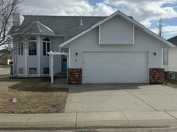 2 N Dalton Close, Red Deer, AB T4R 2P5
