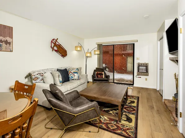 19 Jackson Hole #C4, Angel Fire, NM 87710