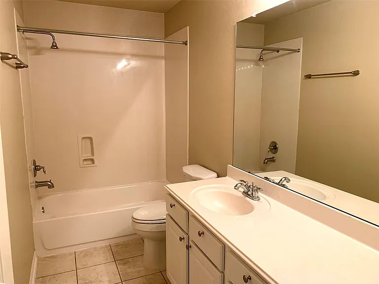 2822 Chalet Knolls Ln — Photo 33