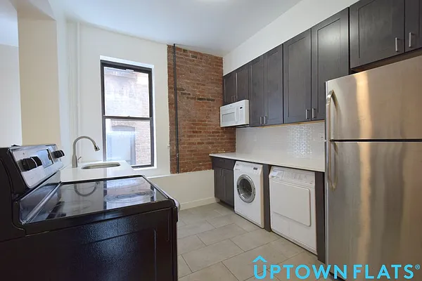 Rented by Uptown Flats LLC | media 7