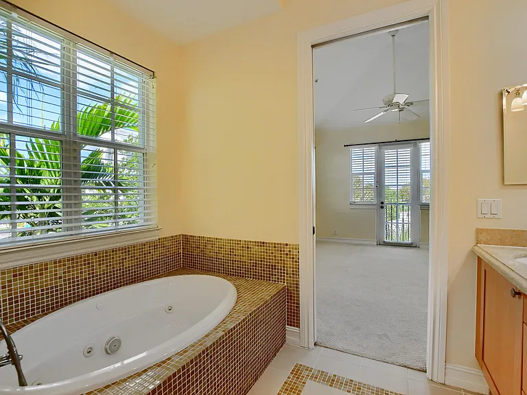 503 N Mallory Cir — Photo 27