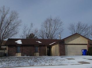 324 Guinevere Dr, Junction City, KS 66441