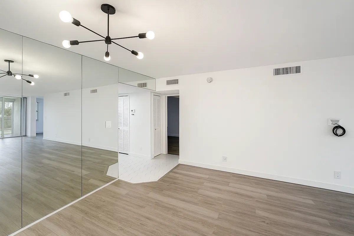 Dining Room - 4030 W Palm Aire Dr #407