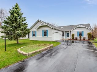 3202 Harbor Ridge Dr, Zion, IL 60099