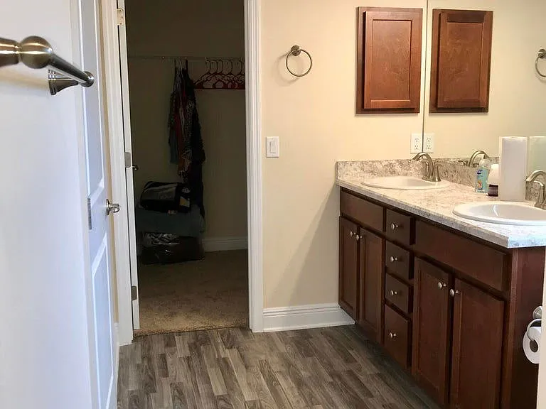 1425 SE Navajo Ln — Photo 7