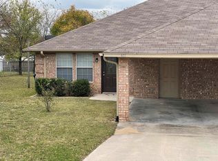 403 W Brady St #401, Decatur, TX 76234