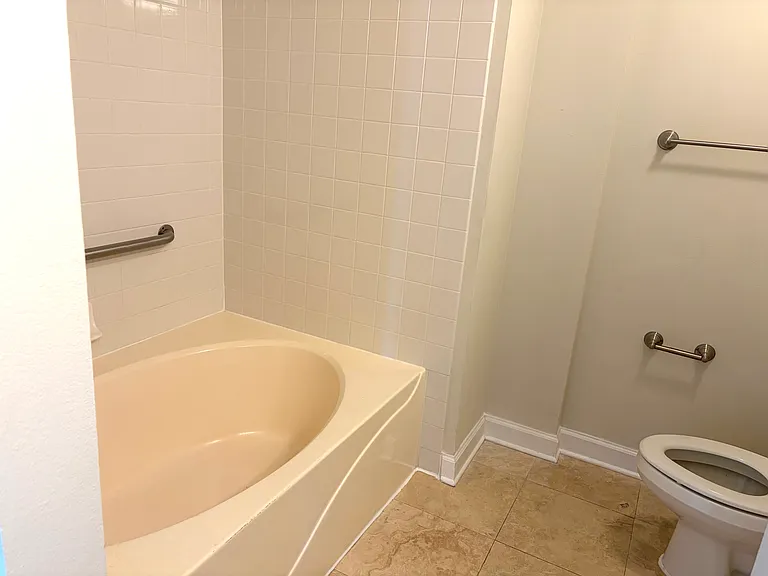 345 Bayshore Blvd #413 — Photo 23