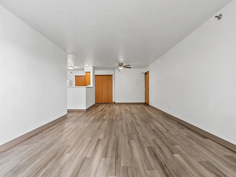 City View Apartments — Photo 25