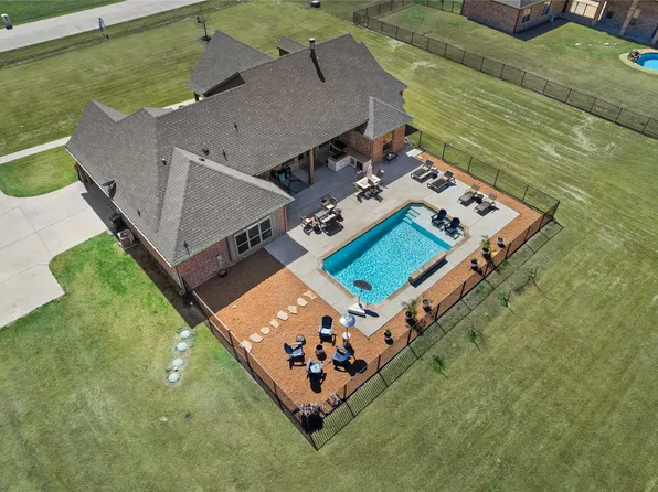 4421 Lake Breeze Dr, McKinney, TX 75071