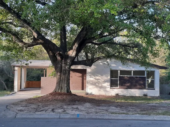 706 Valley Dr, Pensacola, FL 32503