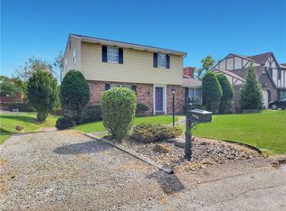 4106 Mary Dr, Pittsburgh, PA 15212