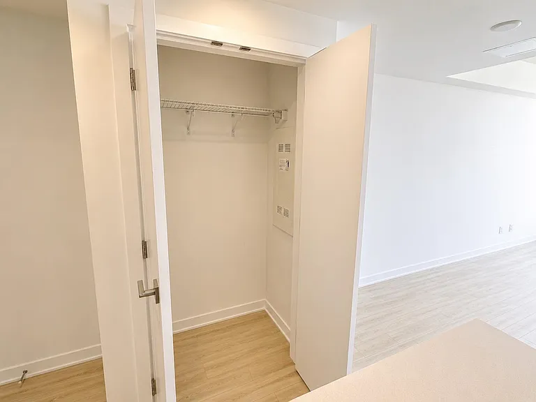 1471 Hunter St #1304 — Photo 16