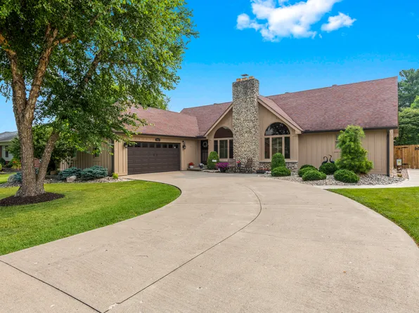 904 N Joseph Dr, Greensburg, IN 47240