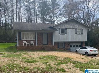 3013 Tall Tree Ln, Adamsville, AL 35005