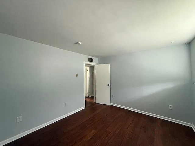 4314 Karen Ave — Photo 8