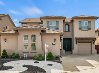 10364 Via Cinta Ct, Elk Grove, CA 95757