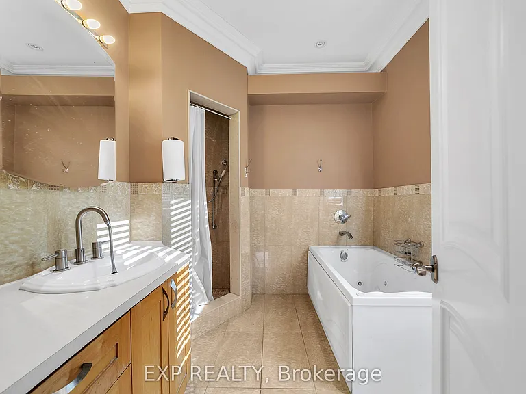 2 Mackay Dr #2 — Photo 11