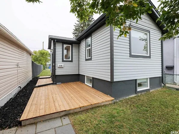 2136 McAra STREET, Regina, SK S4N 2V8