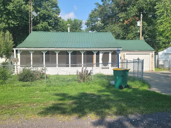 2 Lilac Ln, Springfield, IL 62702