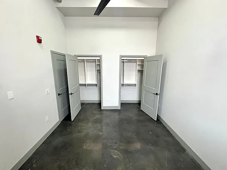 1812 E Venango St #B-7 — Photo 15