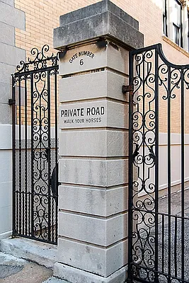 Rented by Perry Associates NYC Inc | media 45