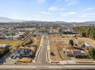 1933 N Jakeman Ct, Greenacres, WA 99016