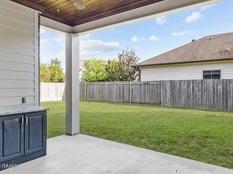 113 Beauchamp Ln — Photo 33