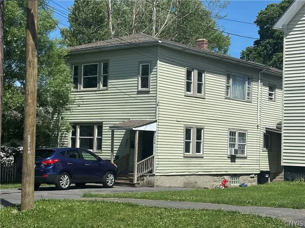 606 Pond St, Syracuse, NY 13208
