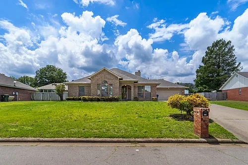 8808 Timberlyn Way Photo 1