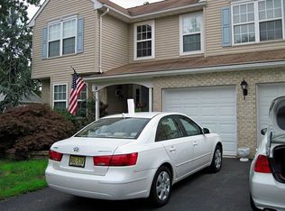 8 N Olympia Dr, Waretown, NJ 08758