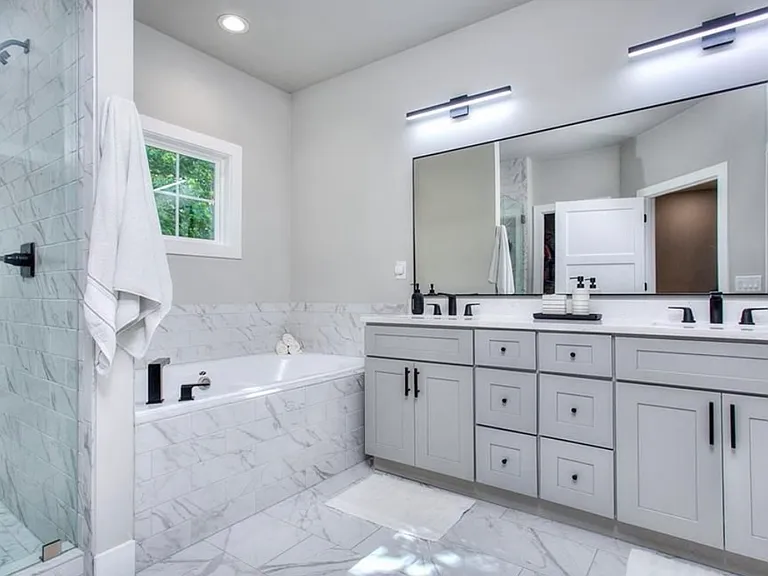 419 McInnes Cir — Photo 12