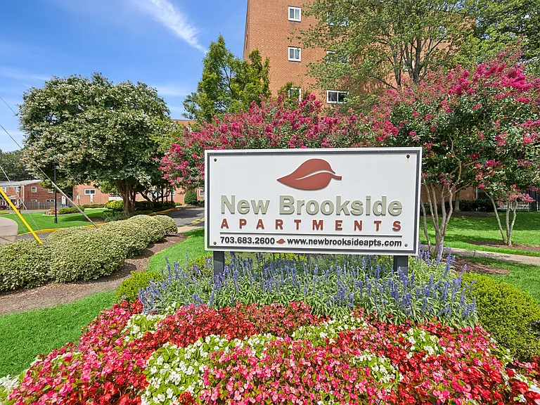 New Brookside Apartments — Photo 10