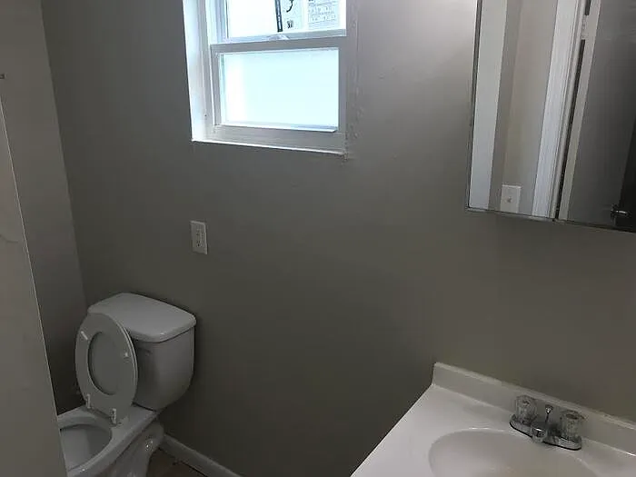 8502 Buckingham Rd — Photo 16