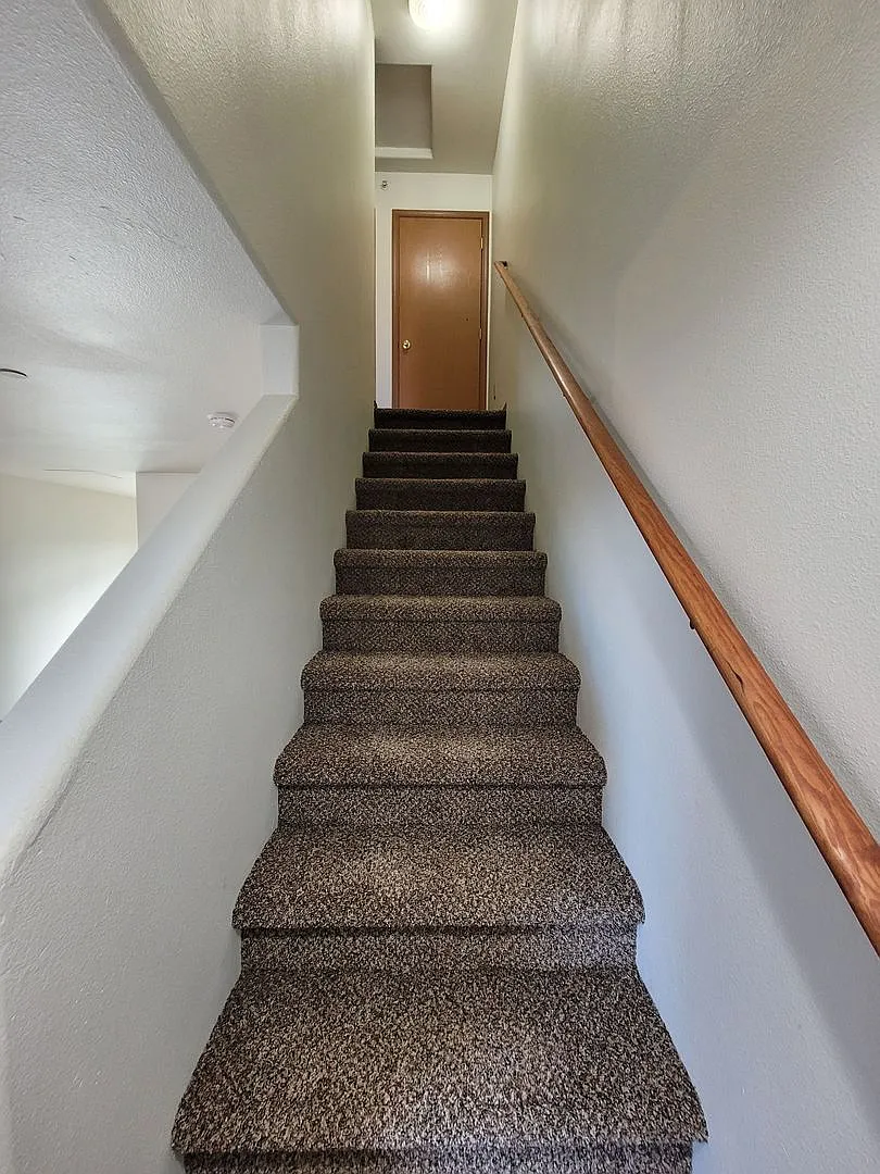 1830 W Crouse St — Photo 3