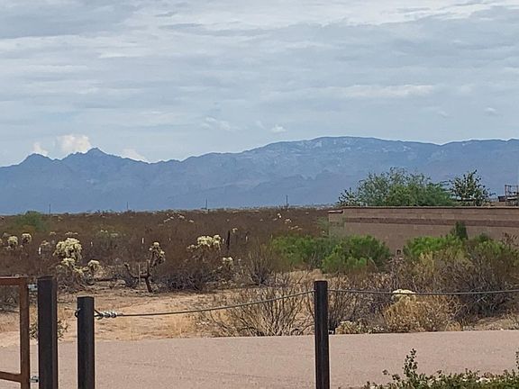 3rd image of 10416 E Cienega Knolls Loop