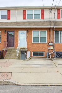 196 Maple Pkwy, Staten Island, NY, 10303