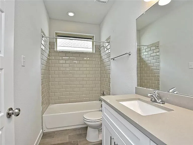 129 San Domenico Cv — Photo 19