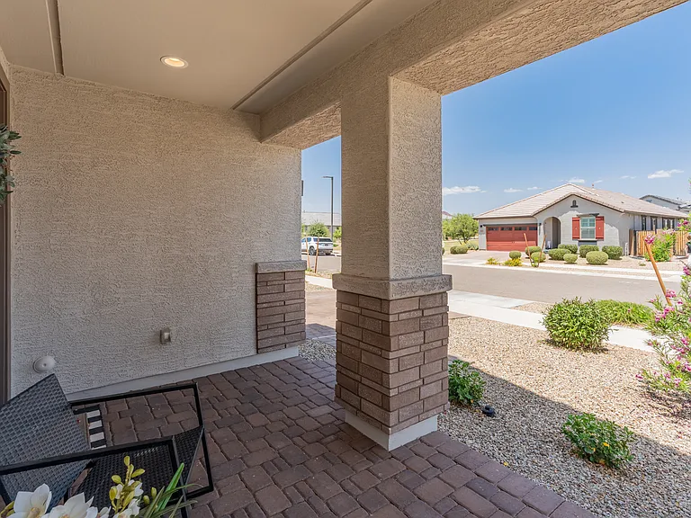 14435 W El Cortez Pl — Photo 2