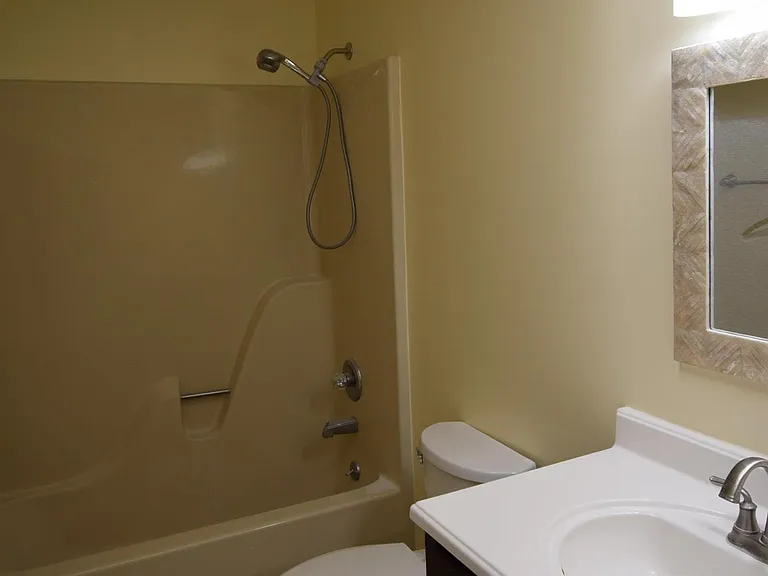 145 Jefferson Dr — Photo 13