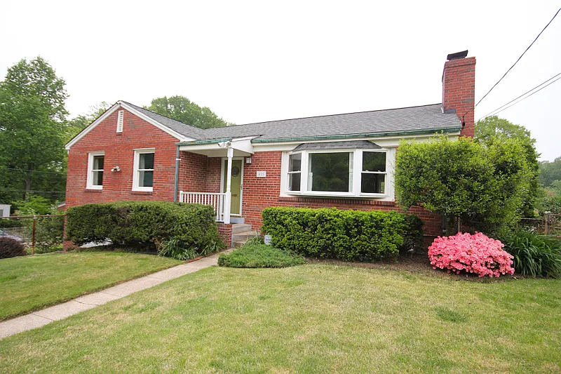 415 E Wayne Ave photo 1