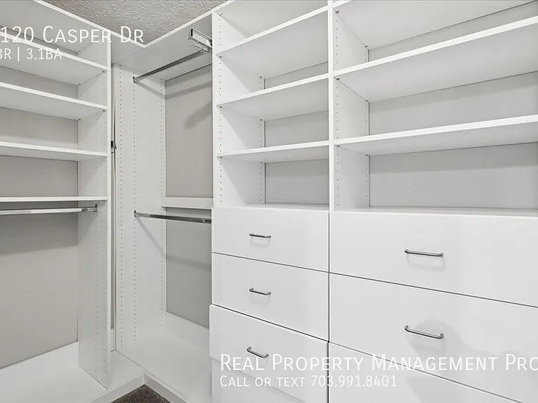 1120 Casper Dr — Photo 15