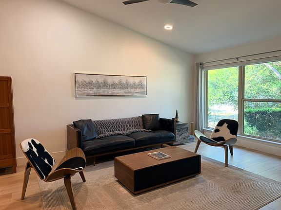 3rd image of 13704 Flagstone Ln
