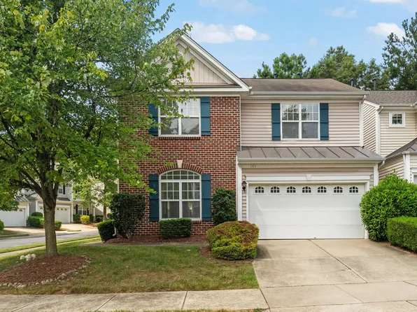 101 Courts Garden Way, Cary, NC 27513