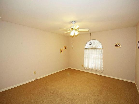 Guest Bedroom 1
