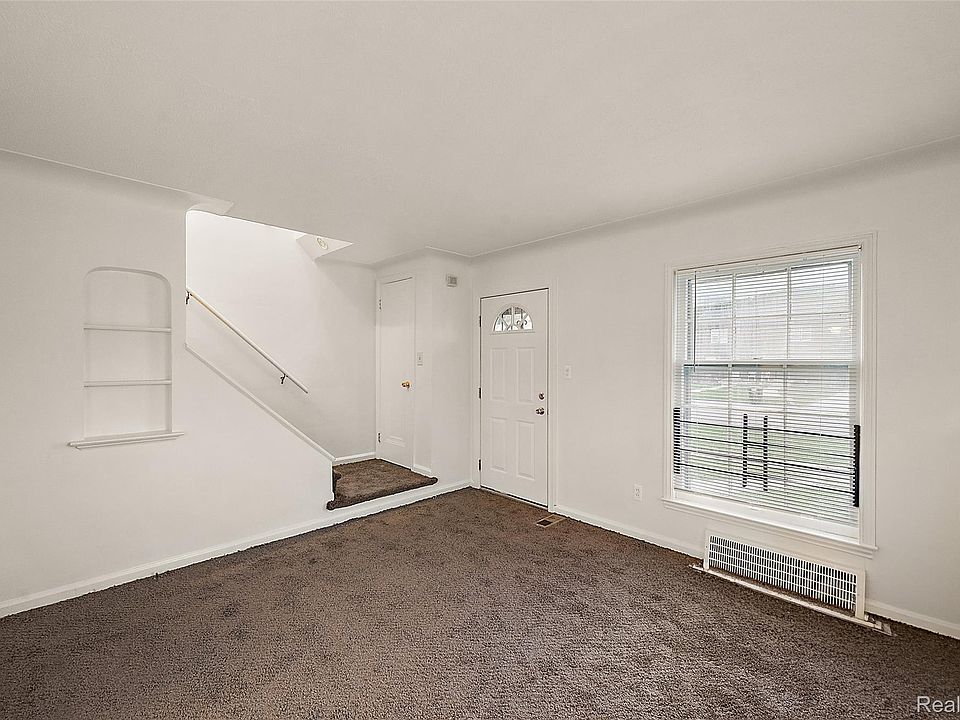 9236 Evergreen Ave, photo 14